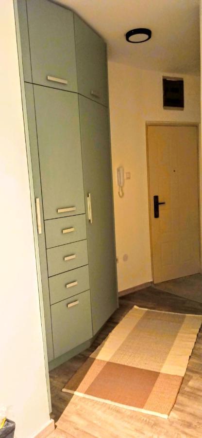 Malac-New Equipped Studio Apartment Within The City Core Новий Сад Екстер'єр фото